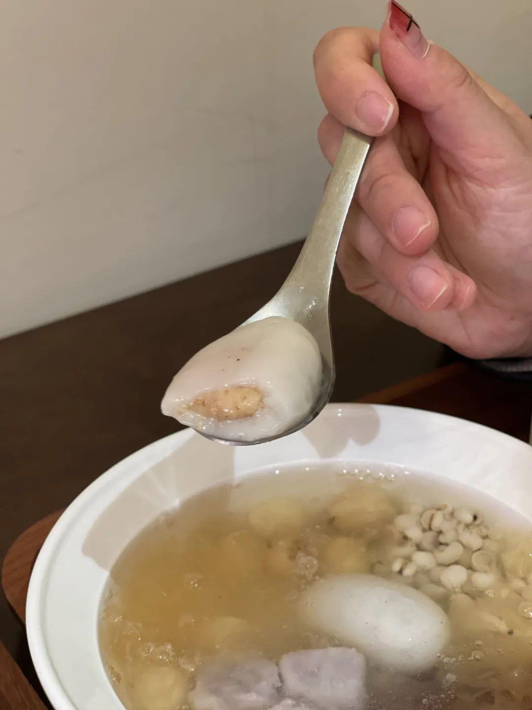 DƬ